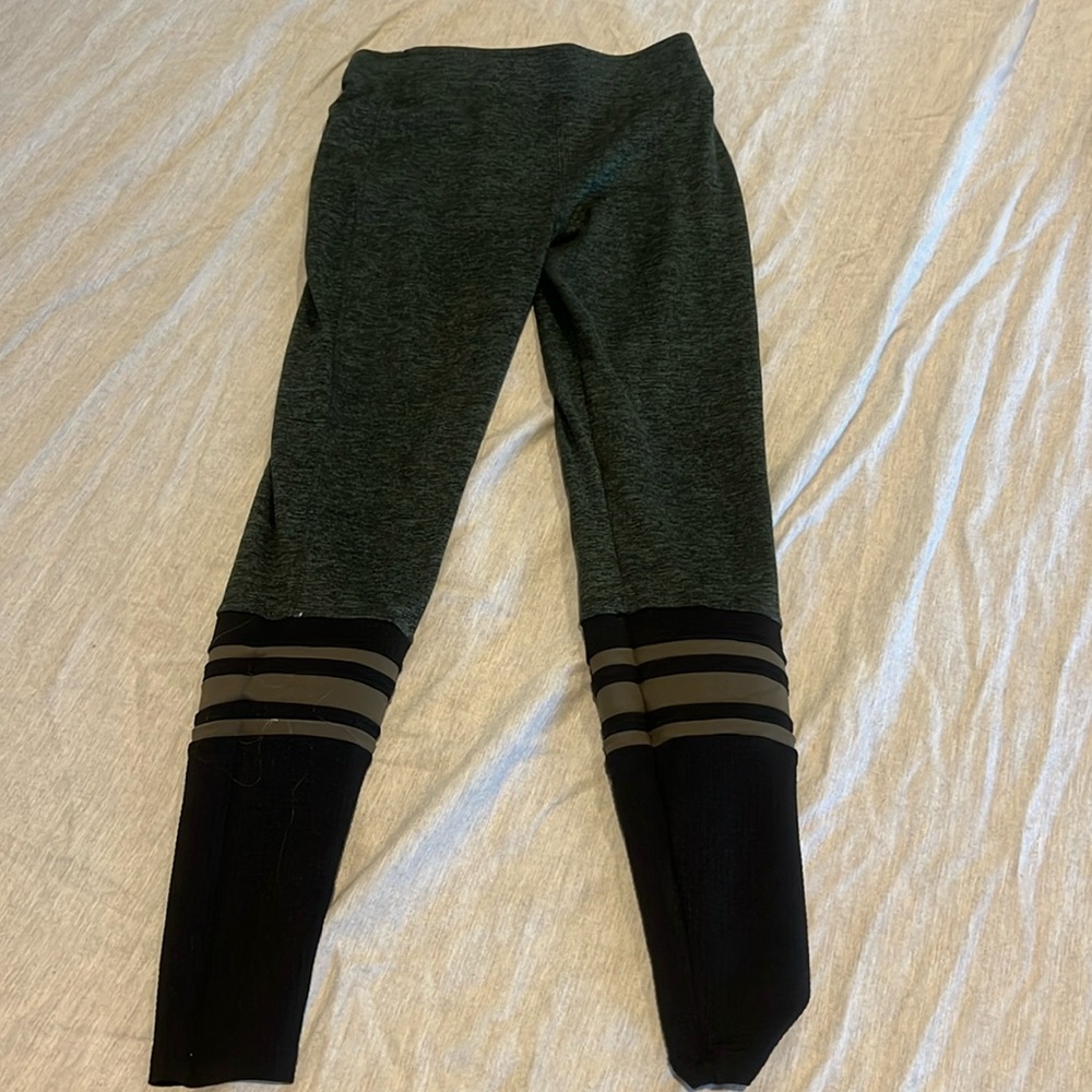 Bombshell Sportswear workout leggings